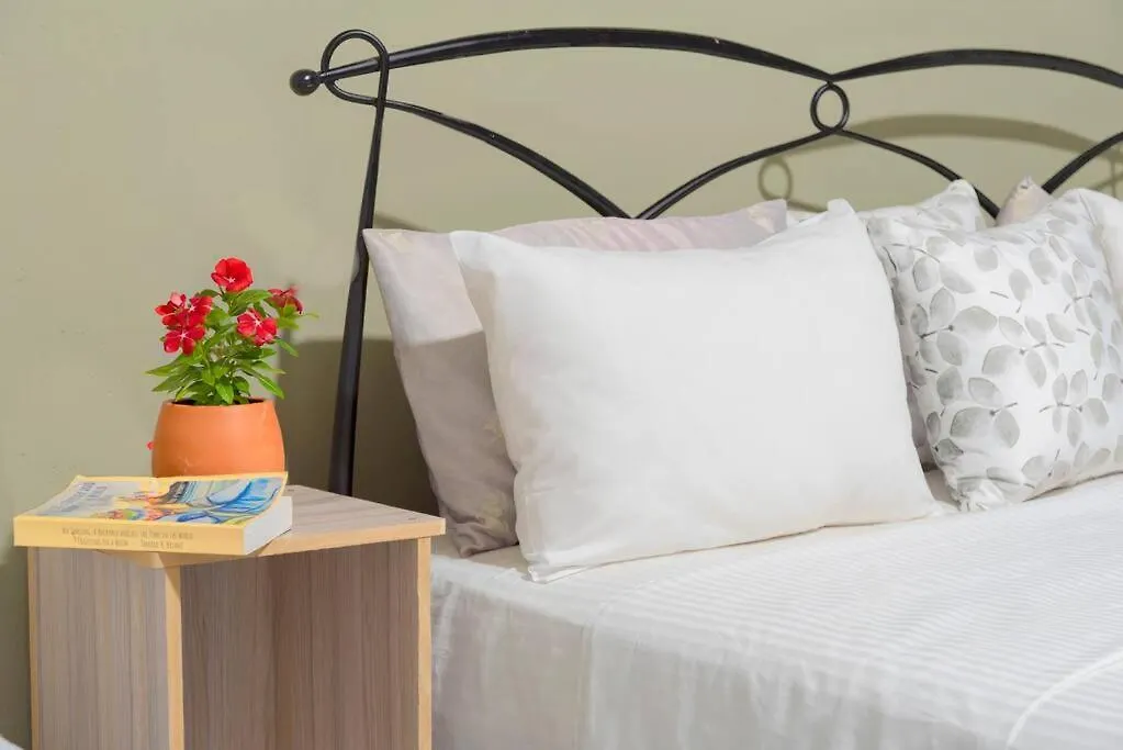 Maison d'hôtes Bliss Loft - Fully Furnished Villa At Kurana, Katunaya Cmb With Tranfer Negombo
