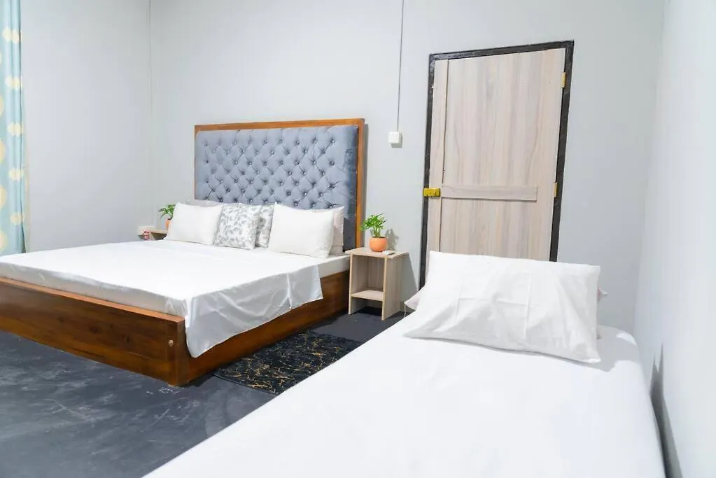 Bliss Loft - Fully Furnished Villa At Kurana, Katunaya Cmb With Tranfer Negombo Guest house