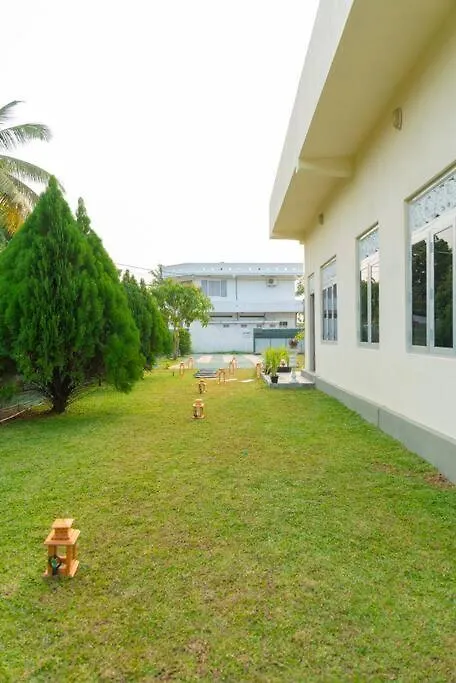 Bliss Loft - Fully Furnished Villa At Kurana, Katunaya Cmb With Tranfer Negombo 0*,  Sri Lanka